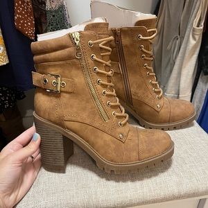 Guess combat boots! NWOB!!